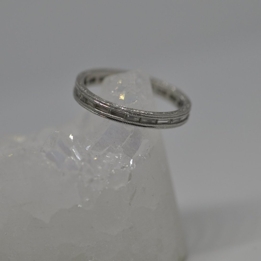 David Klass Engraved 1.04Ct Solid Platinum Baguett - Picture 10 of 12